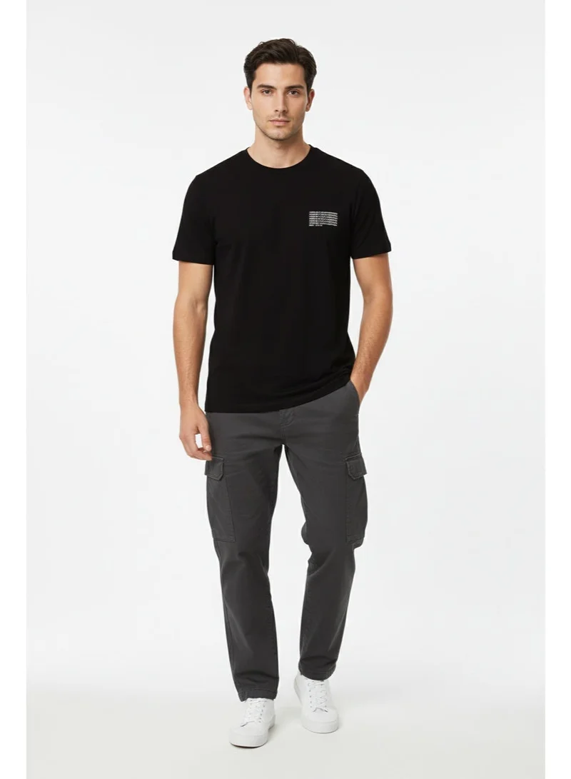 فرنش كونكشن تيشيرت أساسي بياقة دائرية وشعار